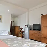 Smiley Apartment 3